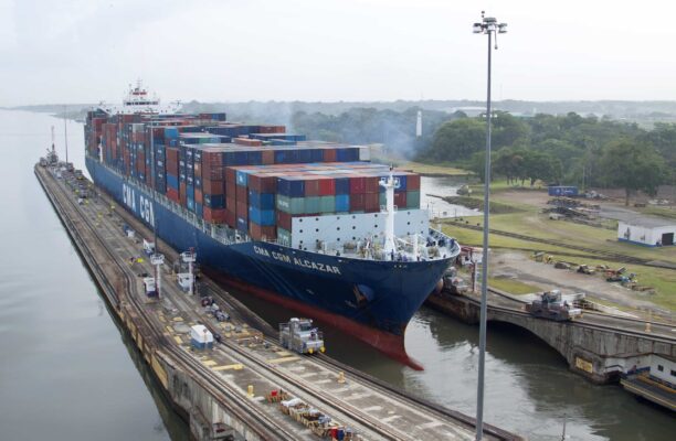 a container vessel passing through the panama canal